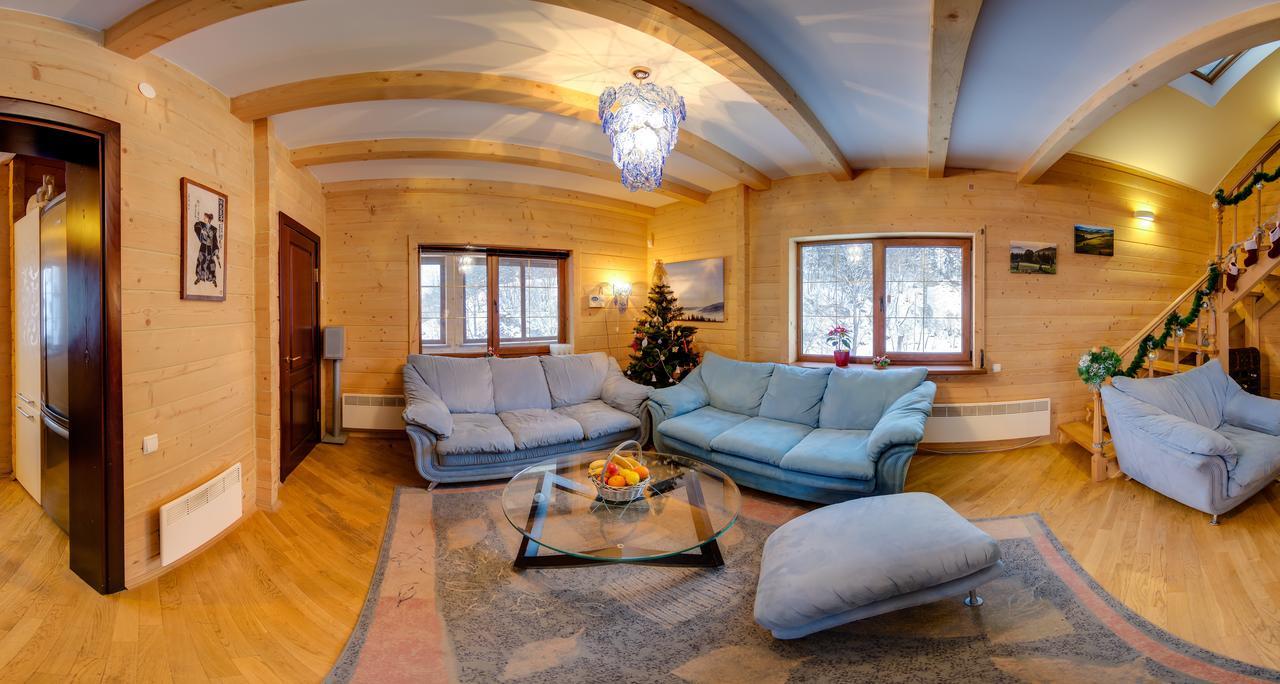 Gallery Of Mountains Holiday Home Yasinya Εξωτερικό φωτογραφία